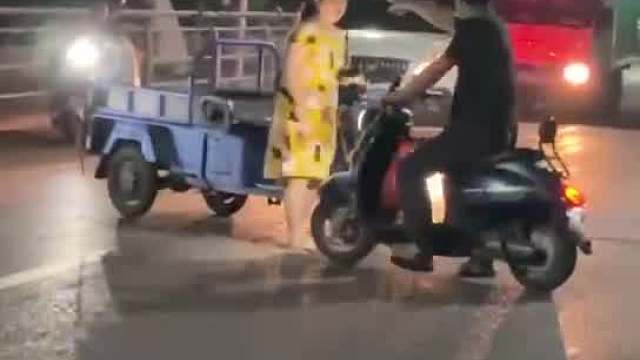 卧槽！这一脚真是猝不及防……