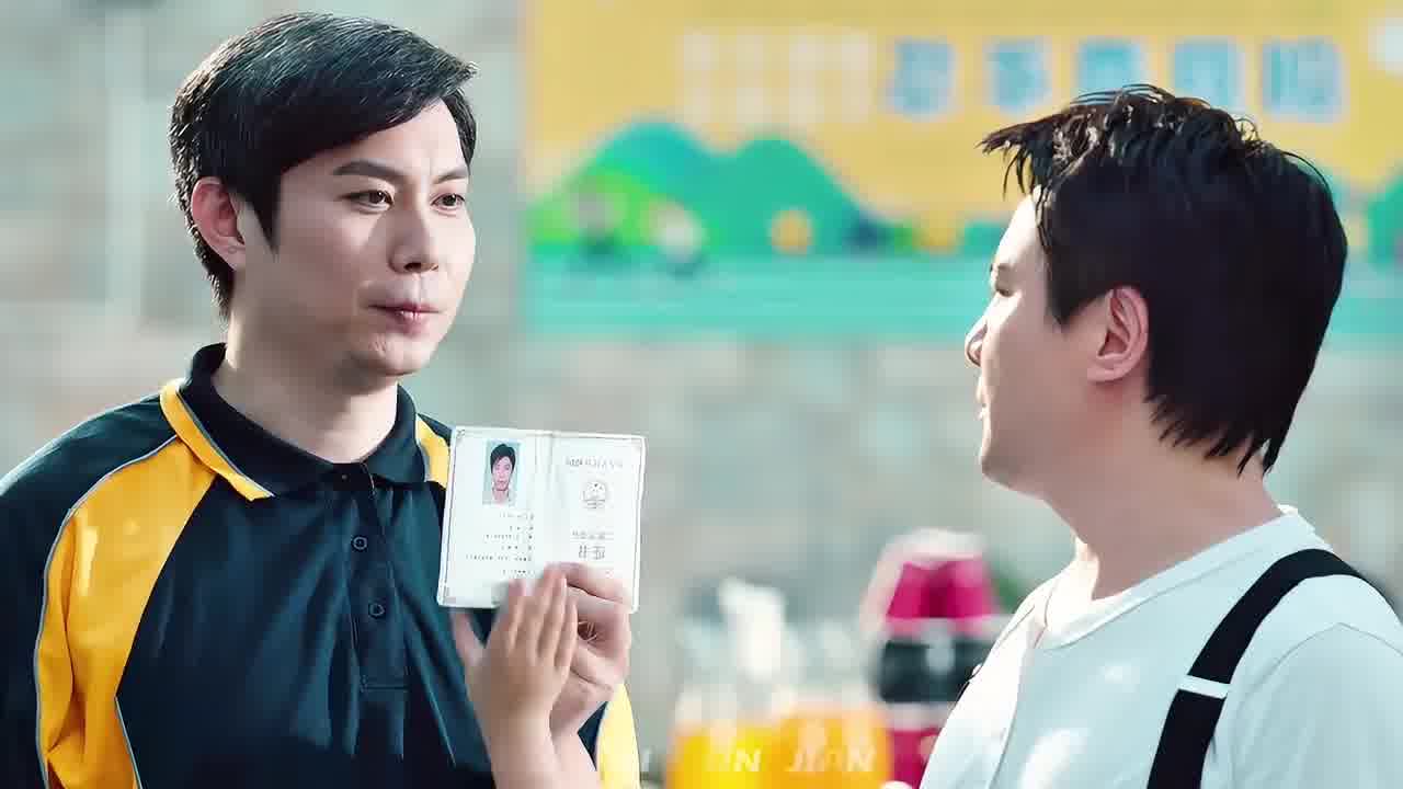 艾伦真会打篮球啊，这几下运球看着有点水平《我和我的父辈》