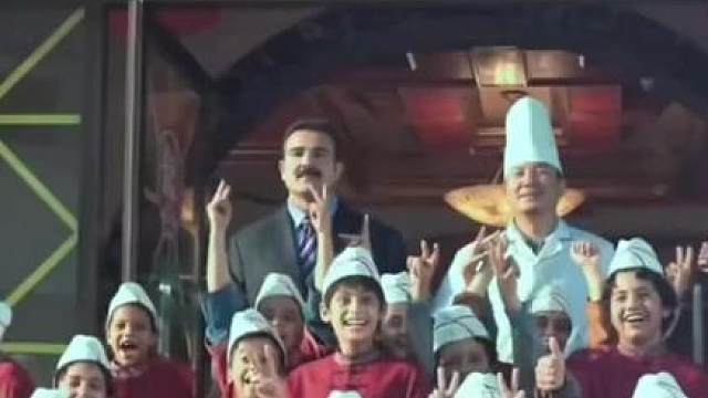 美国人看《龙餐馆》被吓着了？好莱坞滤镜碎了一地！