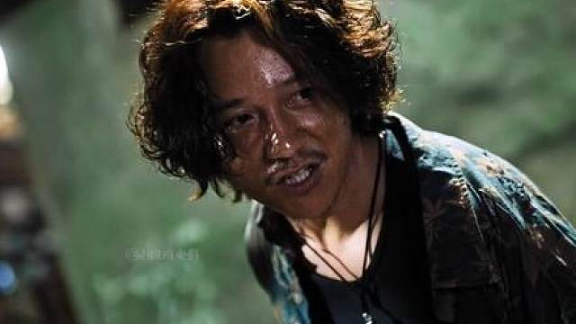 《工厂蛇患》2/3 女澡堂出现巨大蟒蛇，一口一个女人！