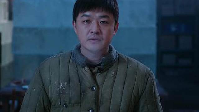 富二代竟敢调戏包贝尔的女人，包贝尔直接用拳头教他做人！