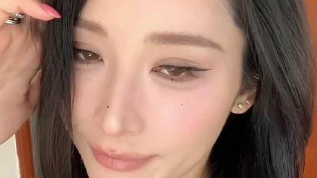 长中庭淡颜改轻浓颜放大五官思路 淡颜看久了换个浓颜玩玩