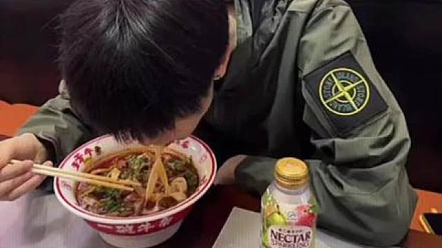 你不用漂亮 虽然已经很漂亮