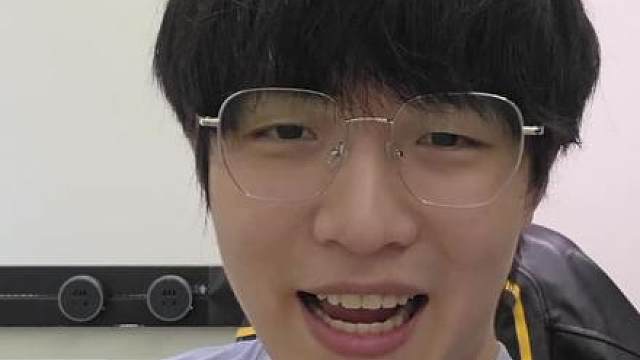 给我投票免费领取一只小猫咪喵