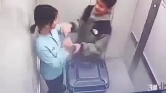 现在年轻人真开放，不知道有监控吗？  -