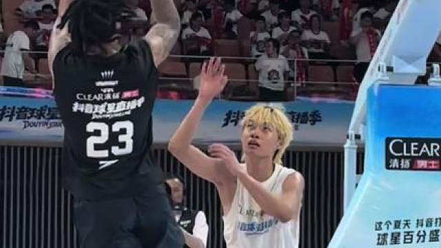 “未来之星厚米56-100不敌NBA球员特雷伯克”