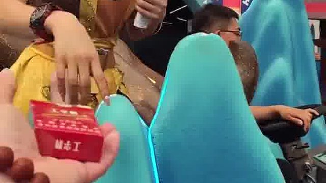 这蛇精也太呆萌了吧  -