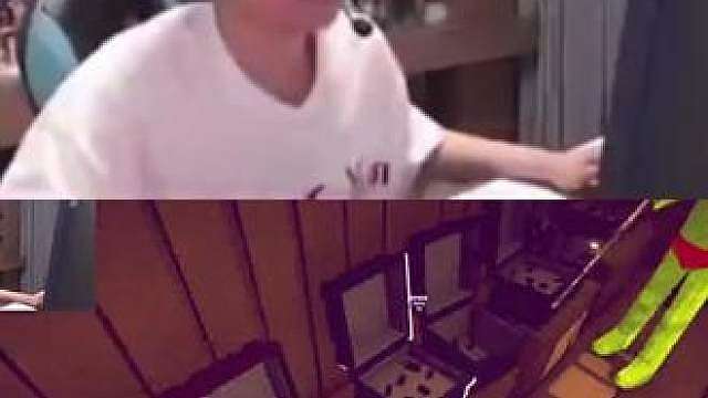 看着你的笑我好像就足够