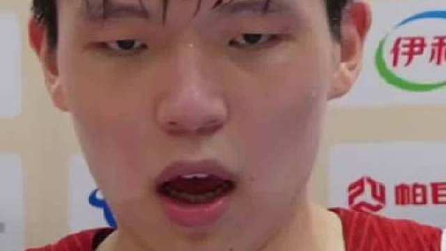 【】
太刺激了！！最后4.1秒被追平的情况下，敢把最后一攻交给杨瀚森，他也真的顶住压力完成了终结。年