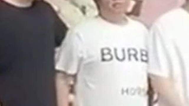 认真站了啊，孩子