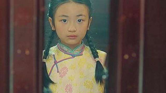 人前儒雅的豪门老爷，私下囚禁无辜少女，用来巴结权贵！浮华大院背后，藏着数不尽的血泪！新剧！
