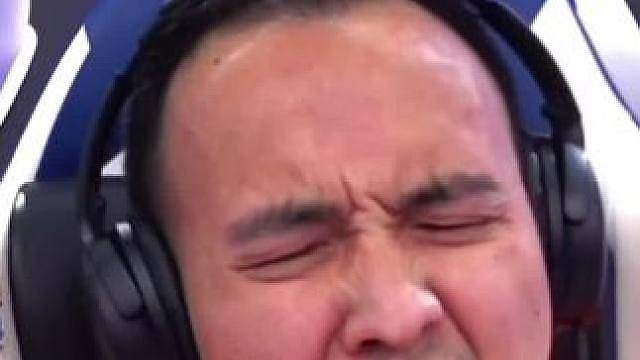 四炸对决，看到最后笑的我肚子疼，表情包都打出来了