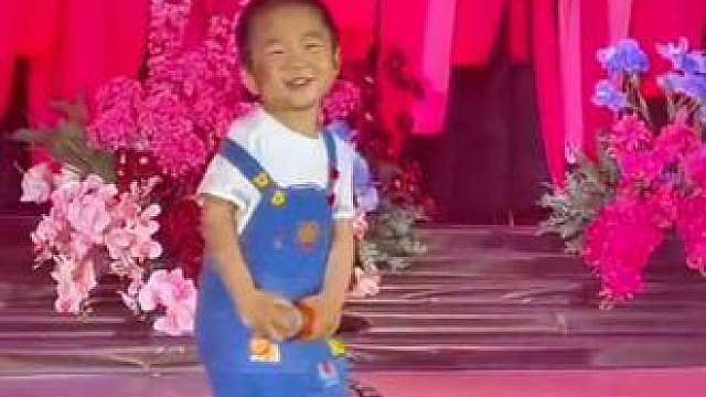 萌娃唱歌