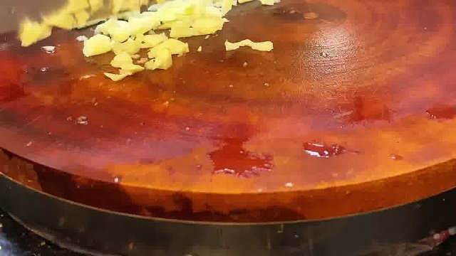 豆芽炒油豆腐