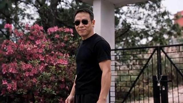 成龙式跳