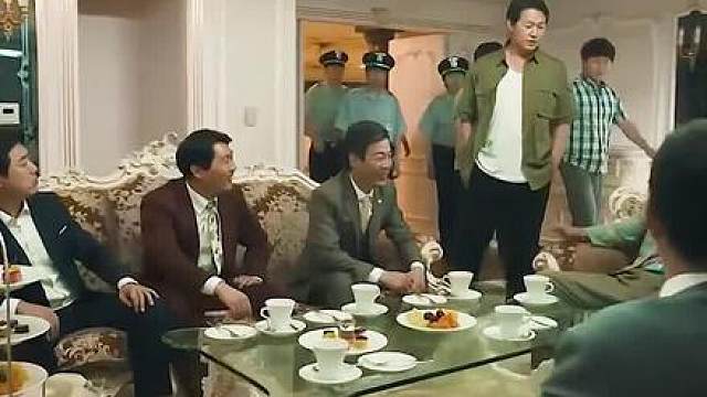 一杯酒，如何抓坏人，韩国超反转悬疑片《火星生活》