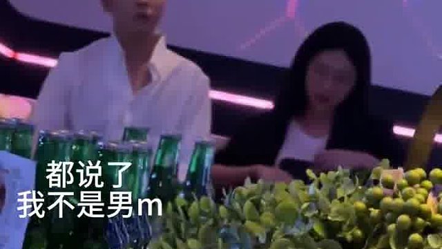 任何职业都值得遵重，赚钱，不寒碜。  -