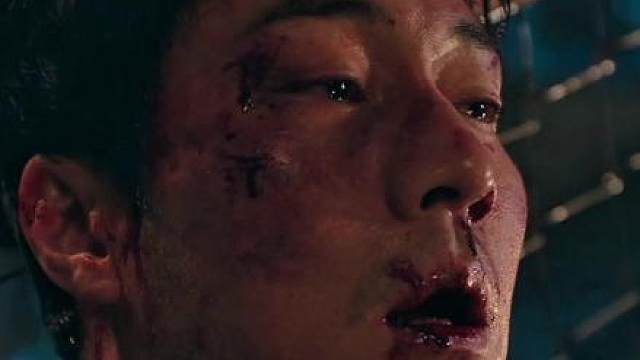 影视精讲深度解读 《金特务：本色回归》，朱会长最狠毒的一面出现，当三个特工父亲得知孩子们被集体绑架时，将会爆发出怎样的力量？