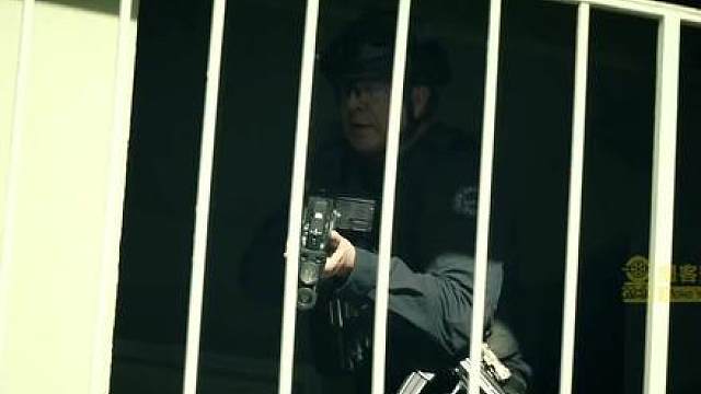 《反恐特警组》激战东南亚恐怖分子