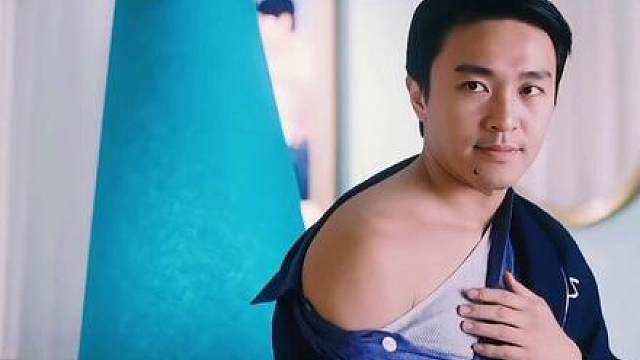 经典无厘头，也就星爷能演出这个味道，这一幕看一次笑一次