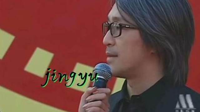 意气风发的星爷 2009年 第13届中国电影华表奖 红毯环节
不用簇拥，不用热闹，一身沉稳便是全场焦点。