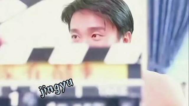 片场笑的太魔性了哈哈哈 忍不住跟着笑哈哈哈哈哈