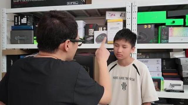 第一次当儿子，我的玩具太离谱！