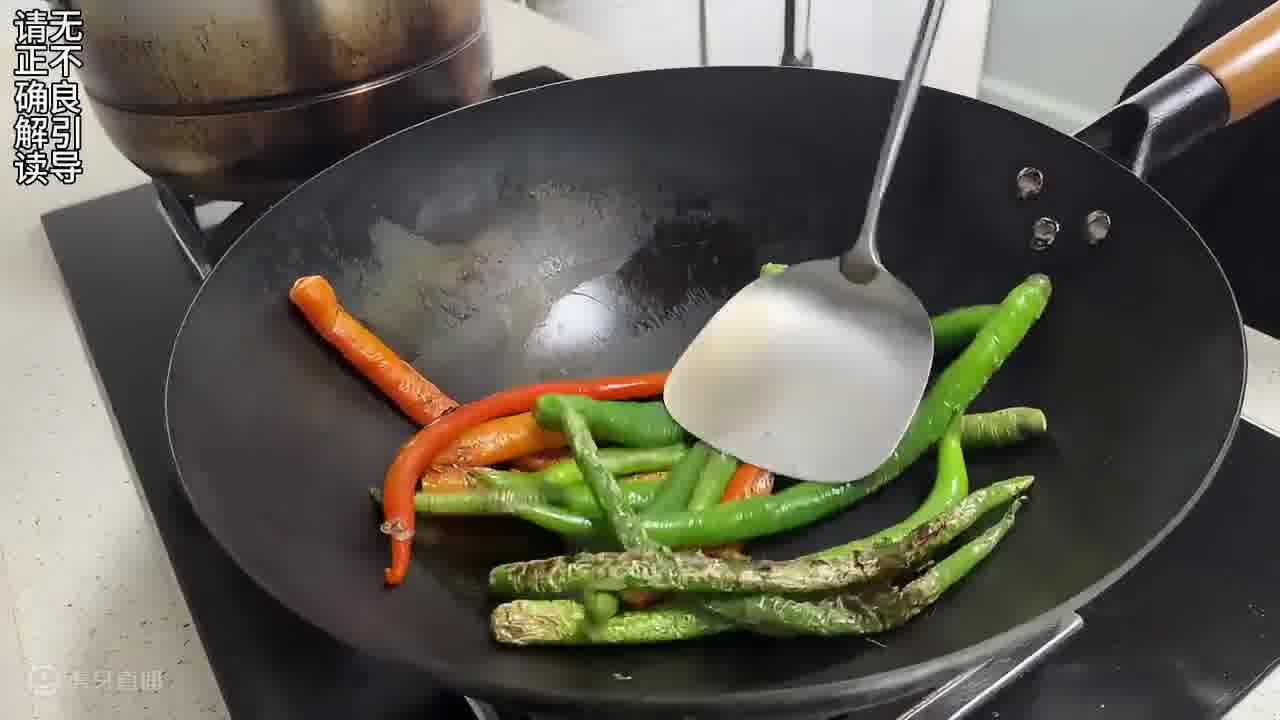 蒜拍久一点才好吃！！！拍俩小时左右吧