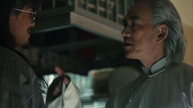 会硬气功的顶级高手连子弹都不怕，却败在了一块不起眼的断刀上