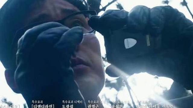 《金特务：本色回归‎》︱第9集︱敏智暴击打手逃出冷库死局，雨 雨夜拦车尝尽人情冷暖，本以为抓住一线生机，殊不知搭上的车，载着的是最大的幕后黑手。金科长二十年旧怨与当下危机相撞，终极对决一触即发。