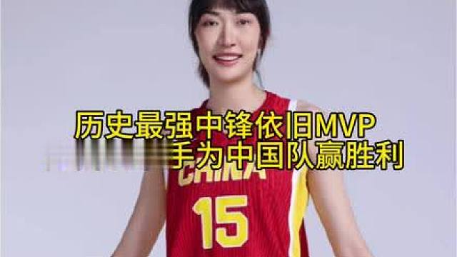 女篮战士韩旭，内外双核带队稳住局势。进攻犀利挺进世界杯八强