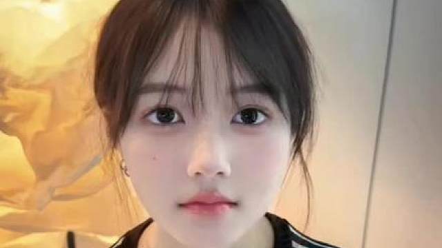 小猫轻松绷住