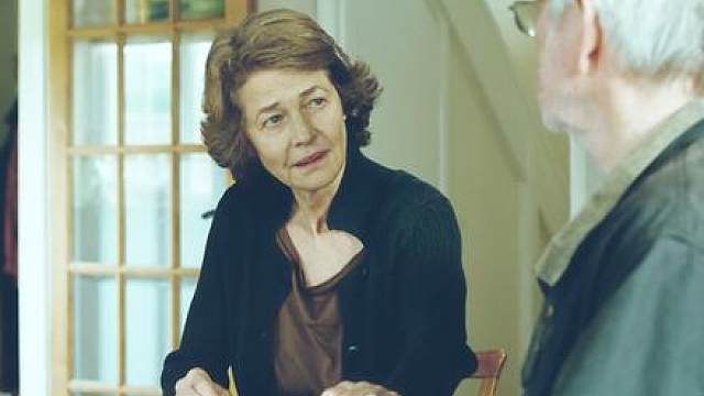 “女人结婚45年才发现竟然是丈夫的一个备胎”