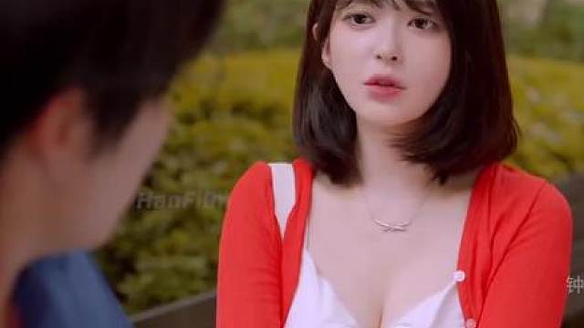 男人当美女面拉裤兜，却因此收获桃花运！