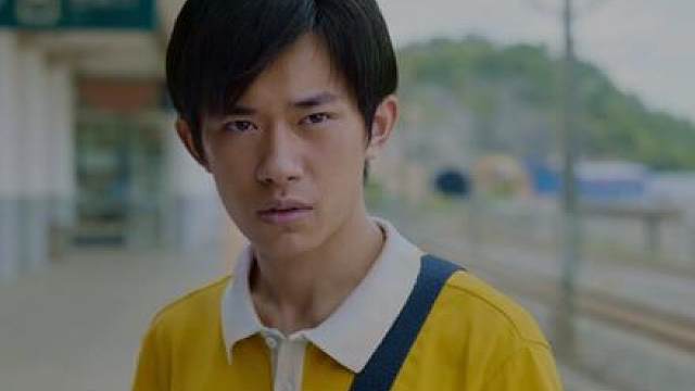 《奇迹笨小孩》 一部关于小人物的奋斗史诗，没有超级英雄的拯救，只有普通人在困境中咬着牙的坚持