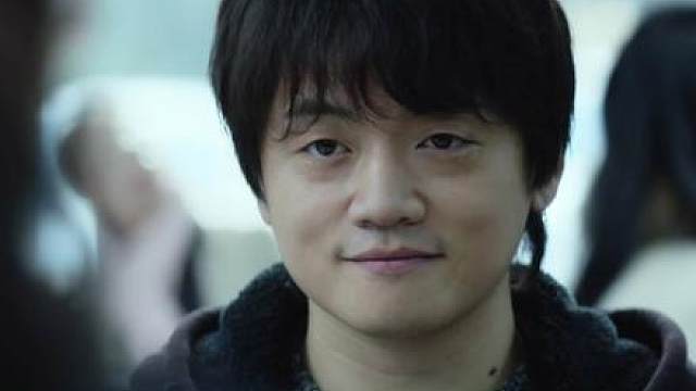 《门锁》 女人被陌生人睡了大半年 自己却浑然不知