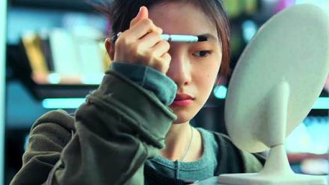 《灿烂的她》 照进我们生命的那道光，或许就是奶奶慈祥的模样。