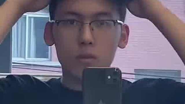 赶紧介绍同学买假发  -