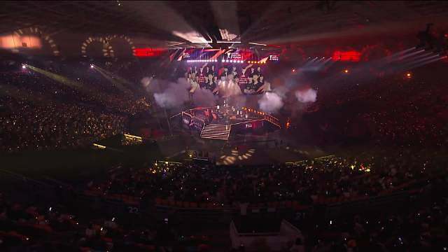 2026LCK总决赛开幕式表演

 ​​​