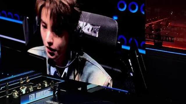 目前我们看到的这位是 不想休息