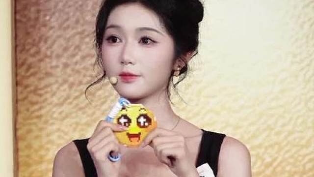此女就这样美萌