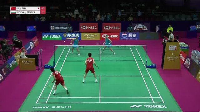 刘圣书/谭宁落点协同调度 两人配合交替攻击对手底线与网前