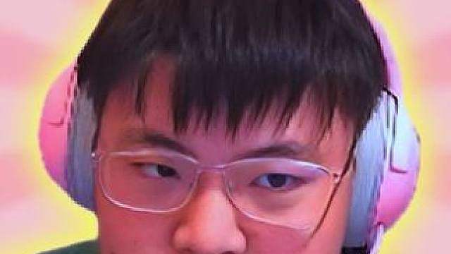 Uzi排位偶遇"脚本"锤石？钩子准到刷新认知，每个AD玩家的梦中情辅！