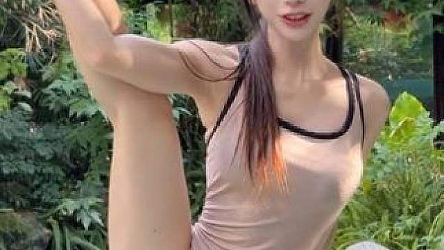 泳池穿搭