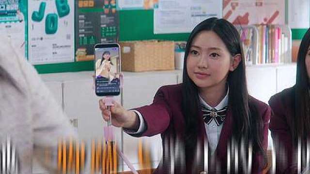 长相甜美的实习老师，看她如何整治嚣张女学生
