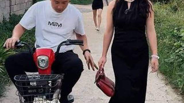 该出手时就出手