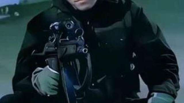 燃爆了 帅 帅 帅 影史上最帅镜头之一，星仔接子弹！！！