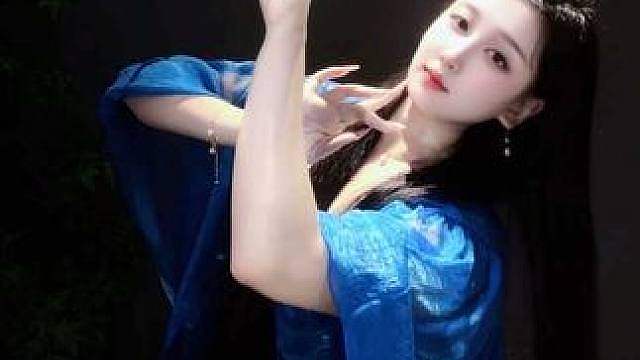 《最后的拥抱是毒药》 词曲：徐嘉楠 演唱：孟小笛