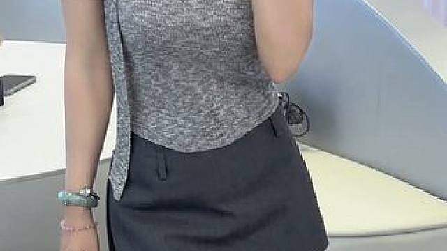 进修芭杆一日vlog解锁线条紧致的秘密 今天沉浸式学习芭杆 Vibe芭韵芭杆 
芭杆是