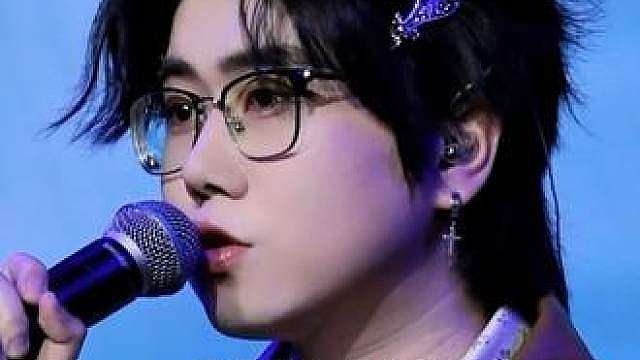 一旦接受这首歌是沈腾夹着嗓子唱的 就回不去了.